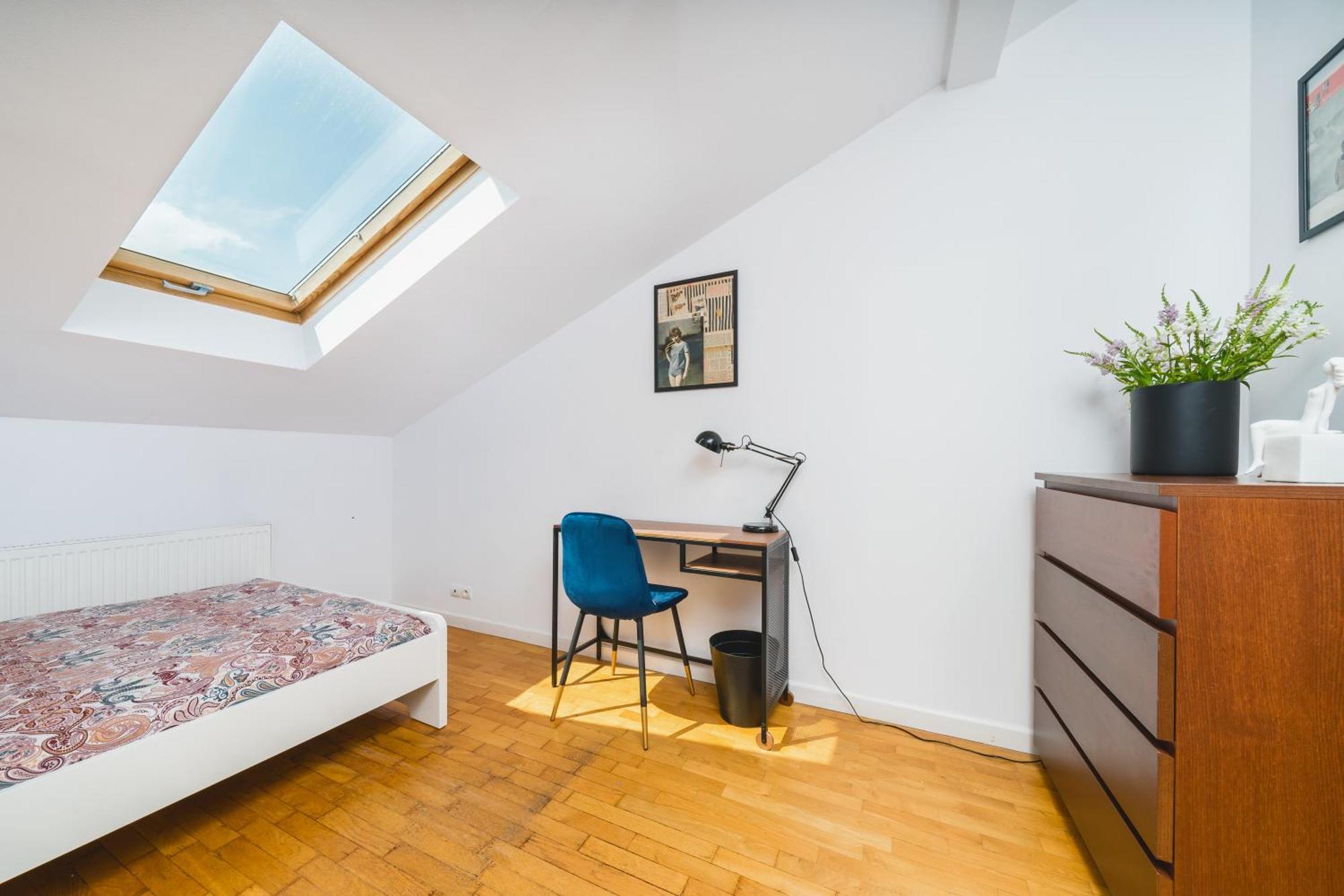 Apartment Unique Spacious 3 Bedroom - Old Town Loft - By Upstairs *